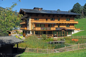 unterellmau_badeteich